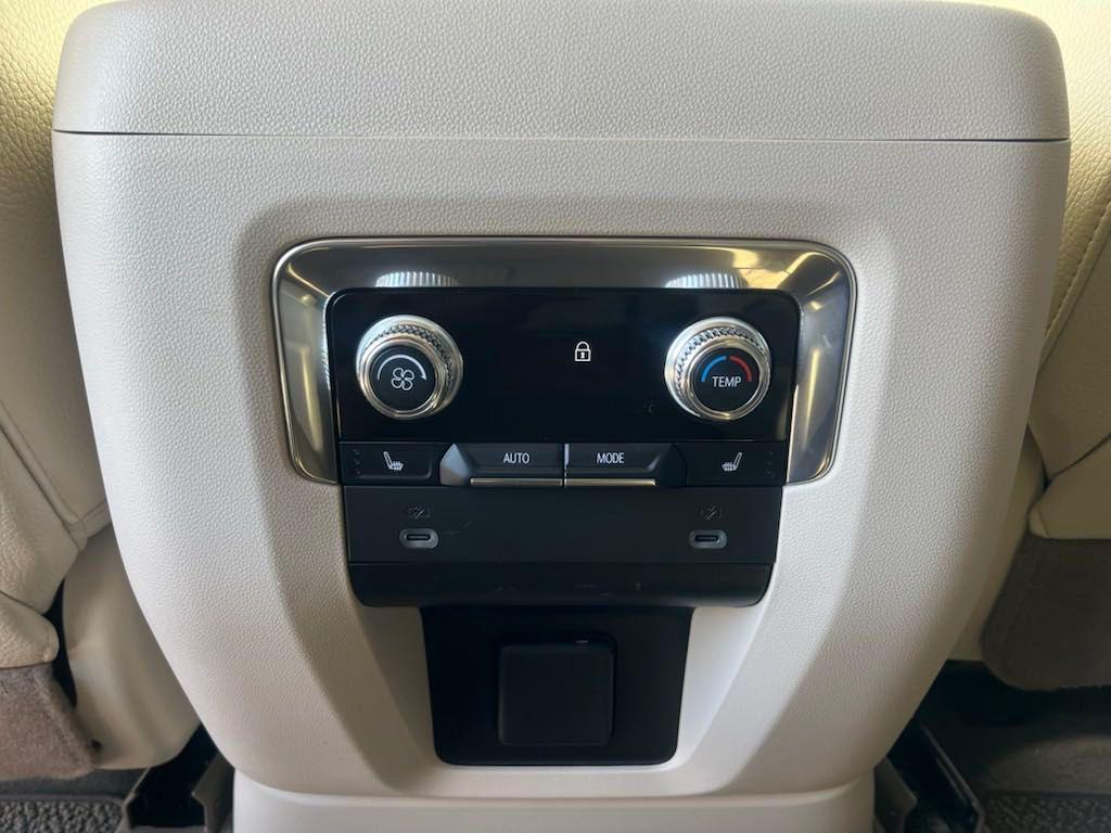 used 2022 GMC Yukon car, priced at $54,699