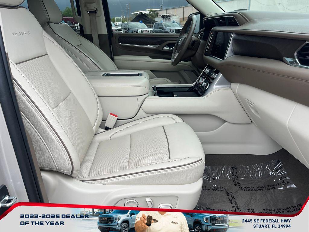 used 2022 GMC Yukon car, priced at $53,900