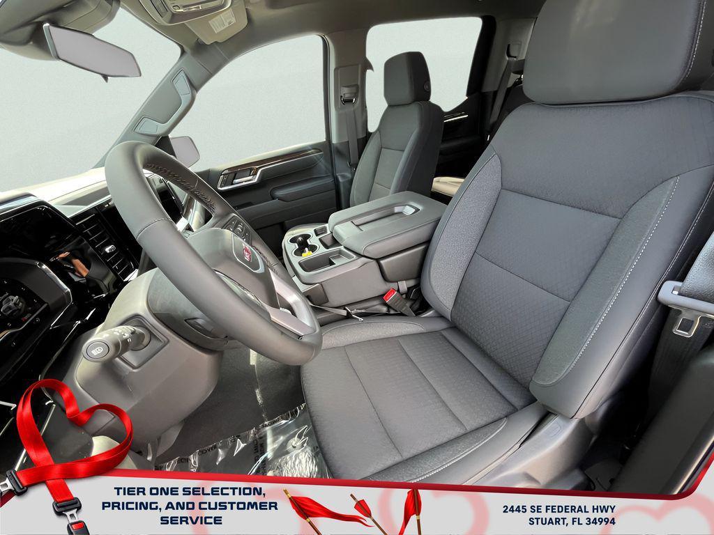 new 2025 GMC Sierra 1500 car, priced at $44,704