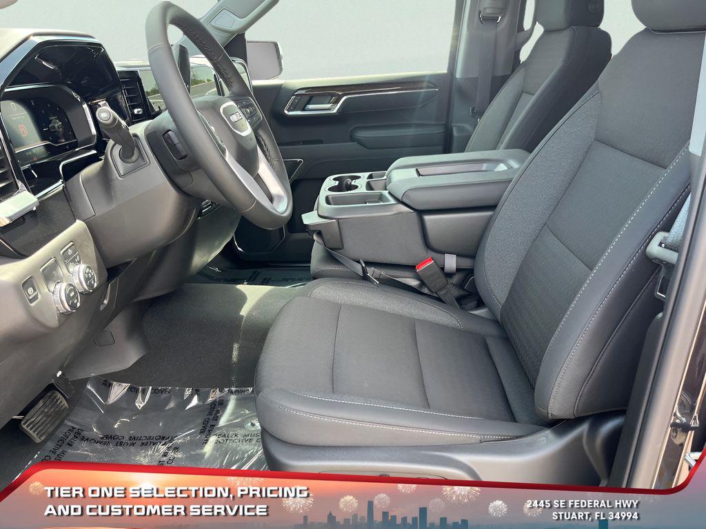 new 2025 GMC Sierra 1500 car, priced at $44,704