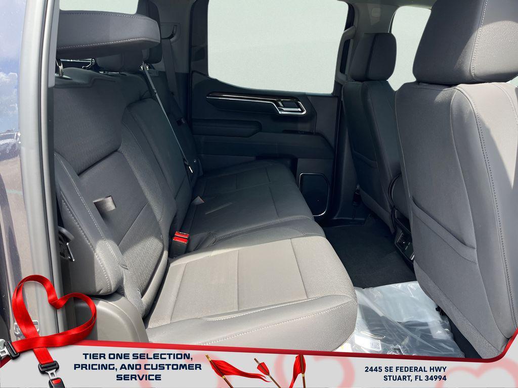 new 2025 GMC Sierra 1500 car, priced at $44,704