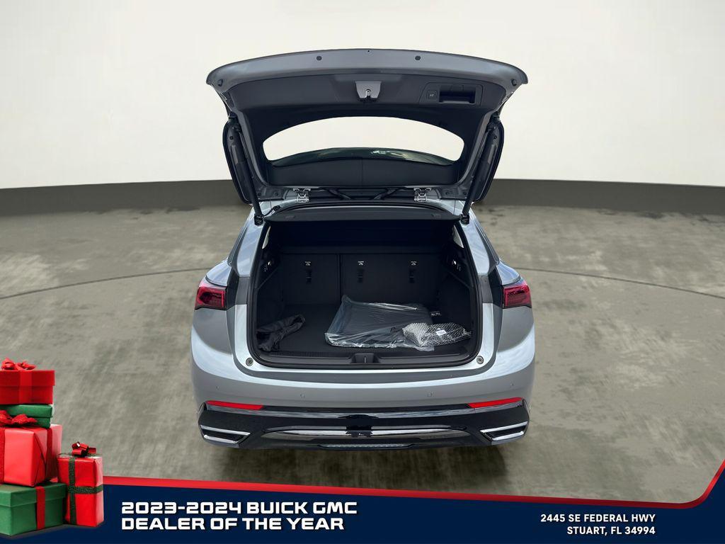 new 2025 Buick Envision car, priced at $36,810