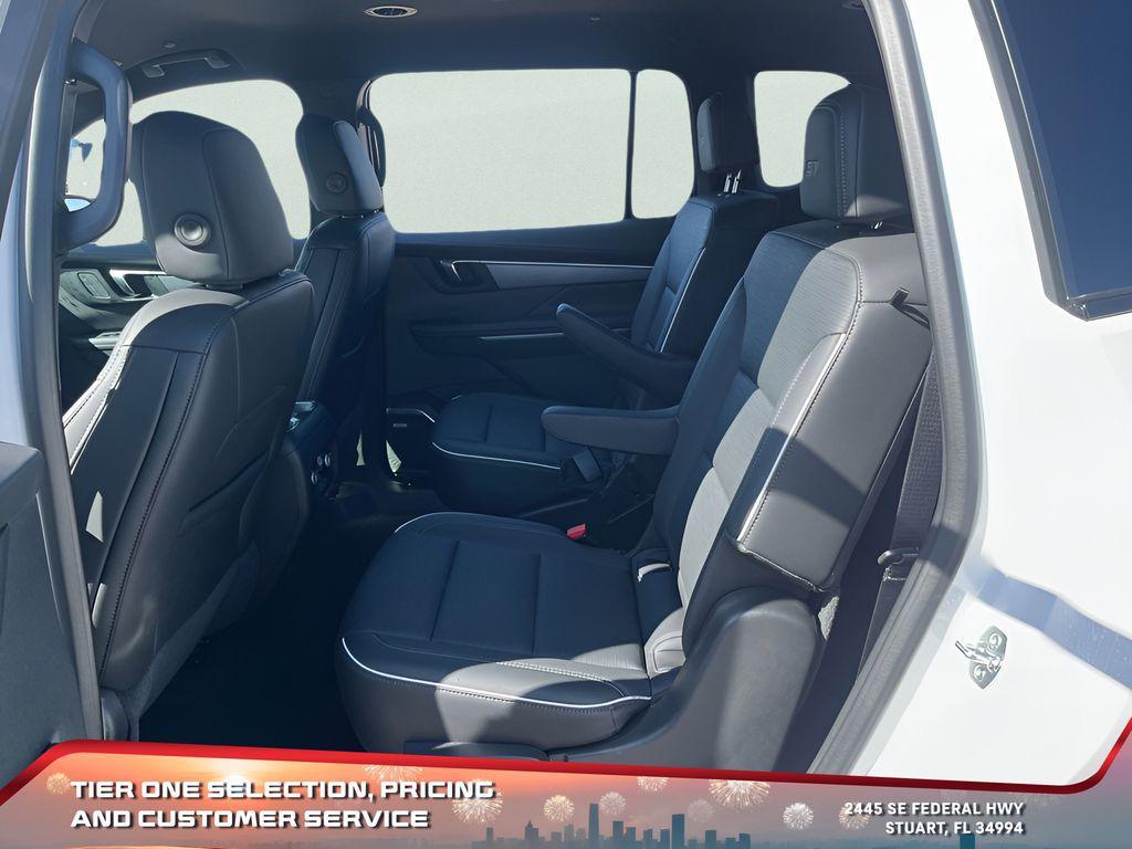 new 2025 Buick Enclave car, priced at $46,285