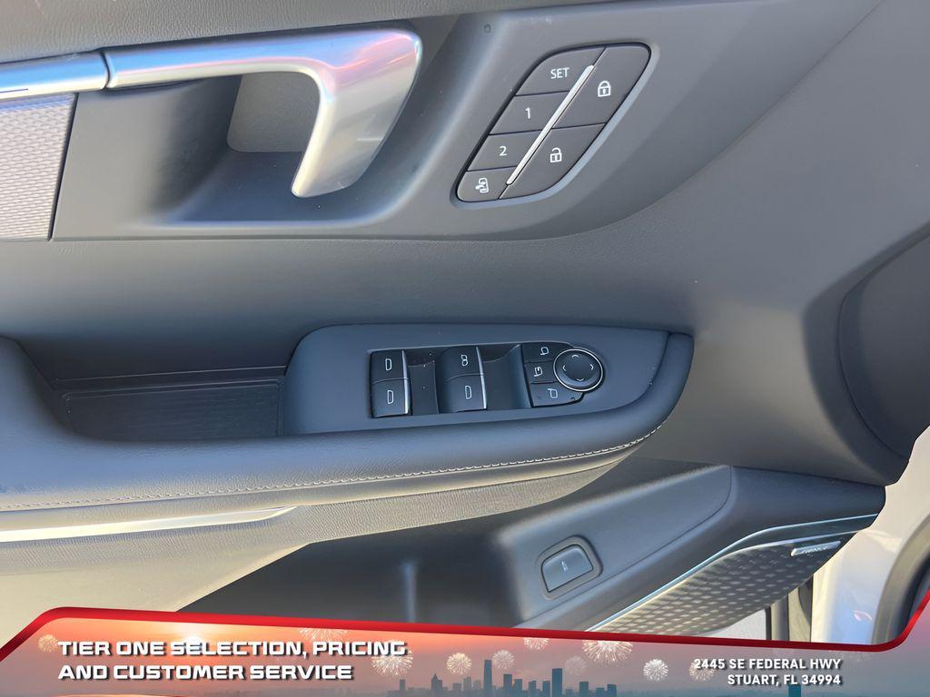 new 2025 Buick Enclave car, priced at $46,285