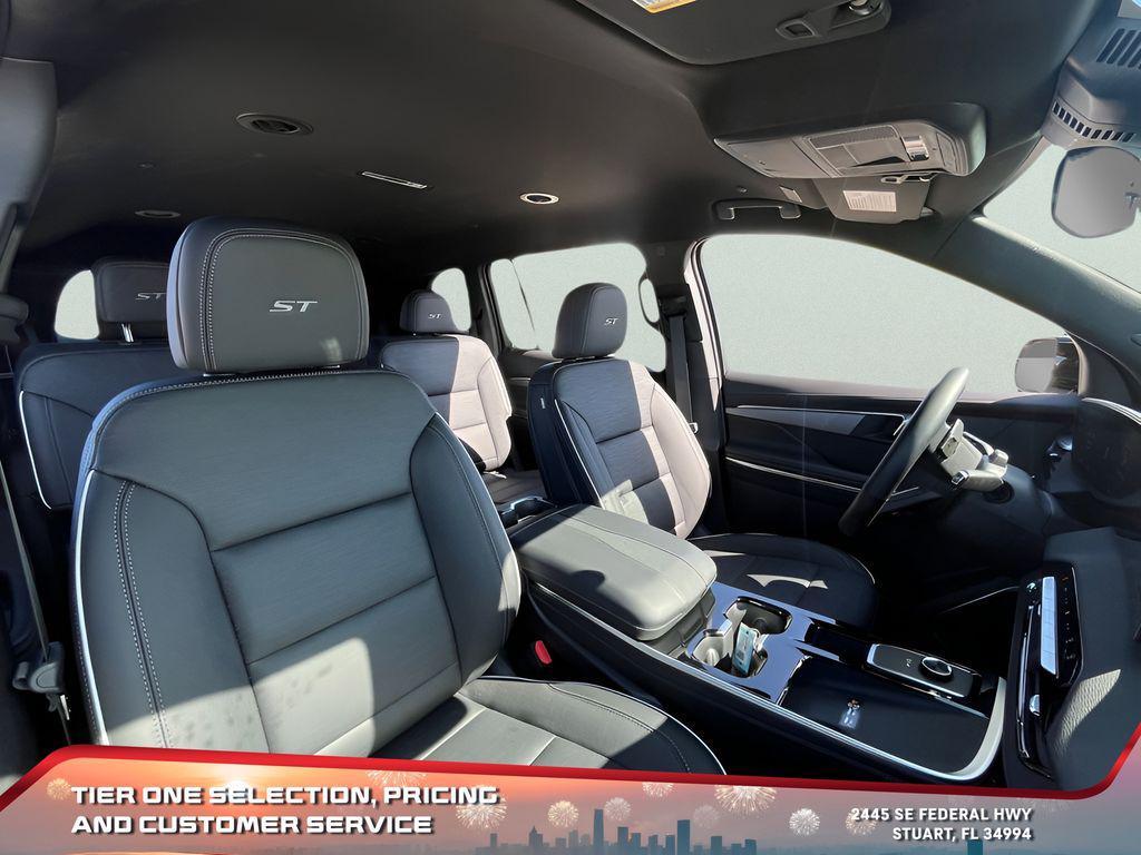 new 2025 Buick Enclave car, priced at $46,285