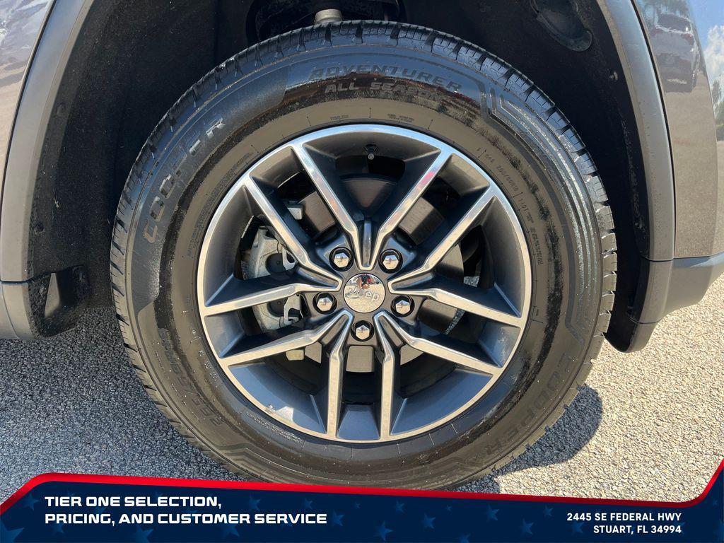 used 2018 Jeep Grand Cherokee car, priced at $16,775