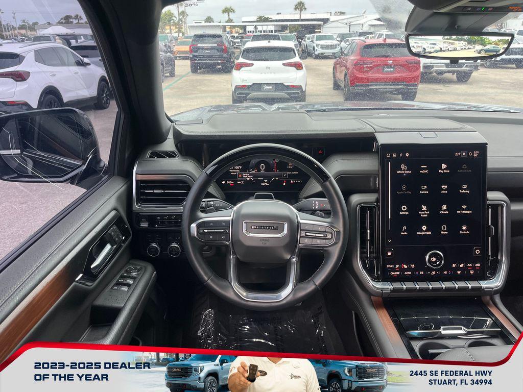 used 2025 GMC Yukon XL car, priced at $85,985