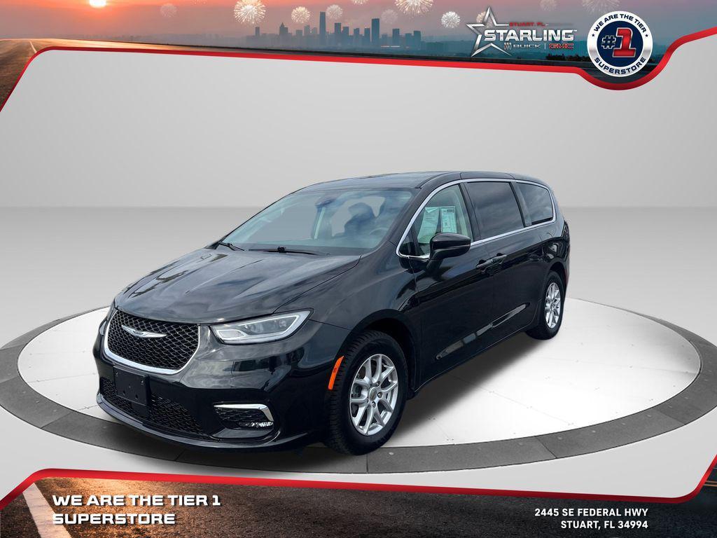 used 2023 Chrysler Pacifica car, priced at $20,714