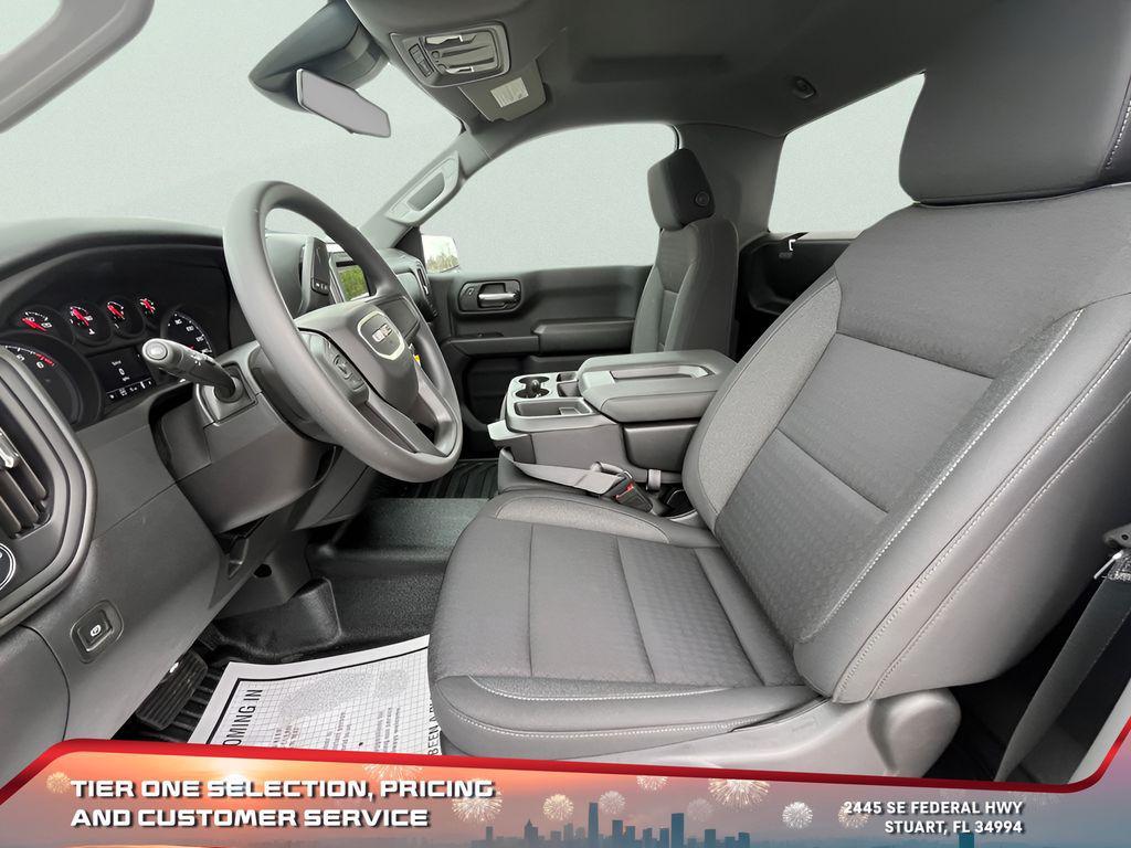 new 2025 GMC Sierra 1500 car, priced at $33,704