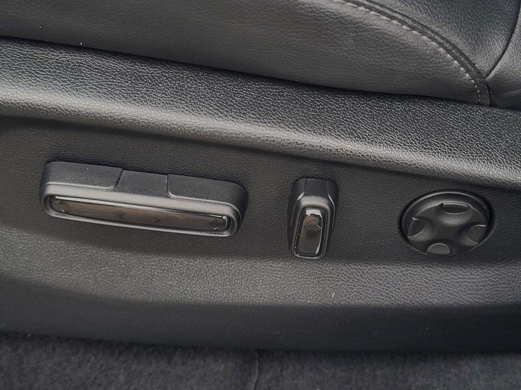 used 2022 Honda CR-V car, priced at $27,697