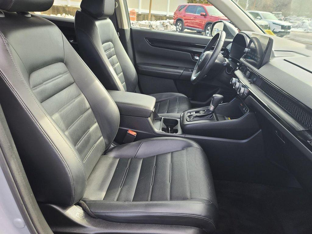 used 2023 Honda CR-V car, priced at $29,995