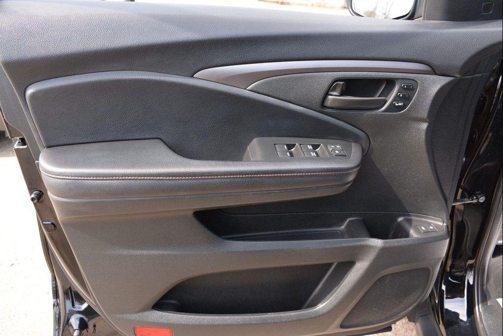 used 2023 Honda Passport car, priced at $33,000