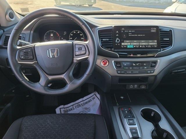 used 2025 Honda Ridgeline car, priced at $33,399