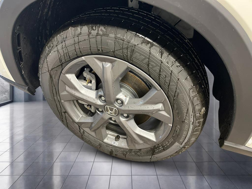 new 2027 Honda HR-V car, priced at $30,180