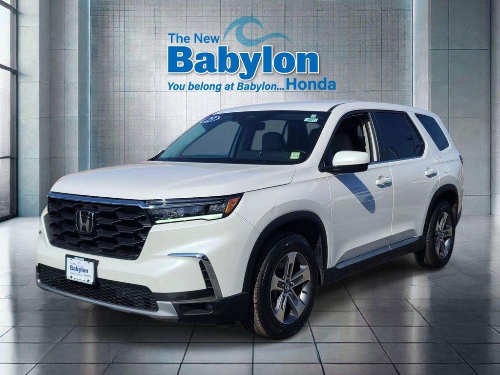 used 2023 Honda Pilot car, priced at $35,495