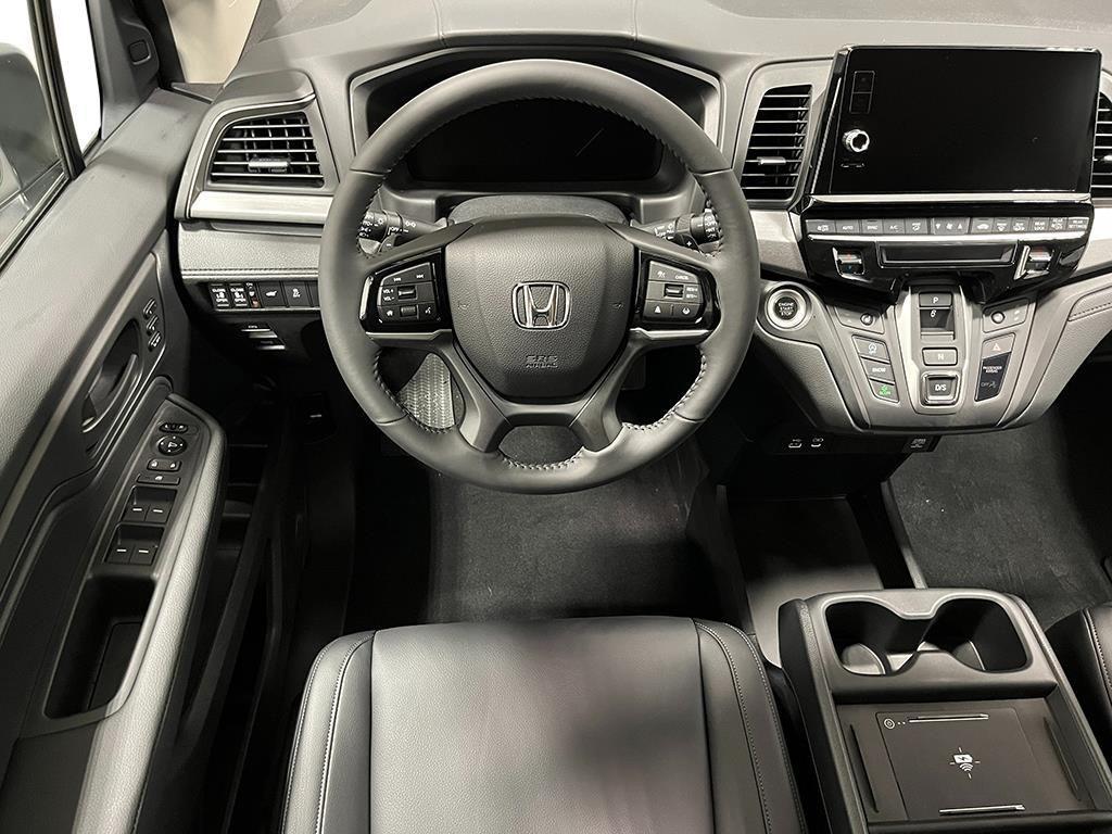 new 2026 Honda Odyssey car, priced at $45,495