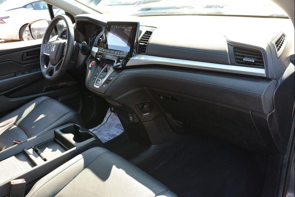 used 2022 Honda Odyssey car, priced at $34,170