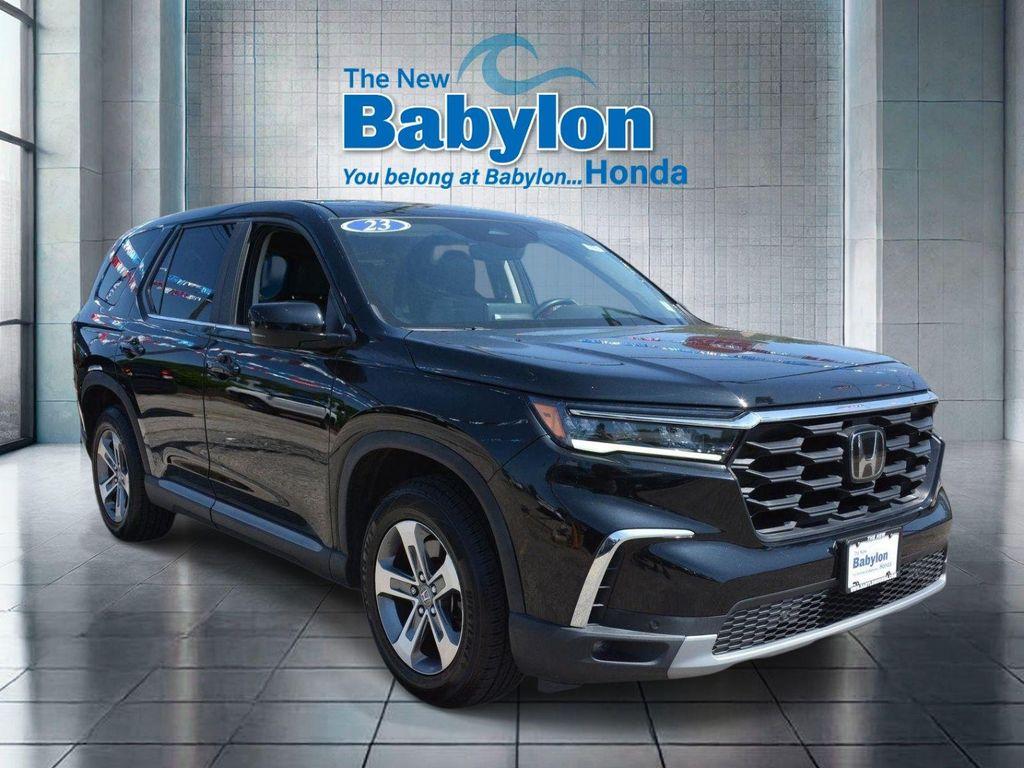used 2023 Honda Pilot car, priced at $40,170