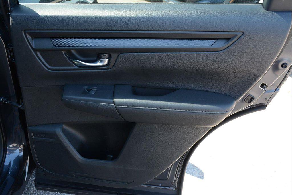 used 2025 Honda CR-V car, priced at $32,670