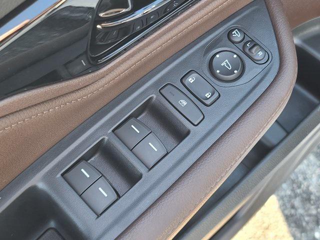 used 2025 Honda Odyssey car, priced at $46,972