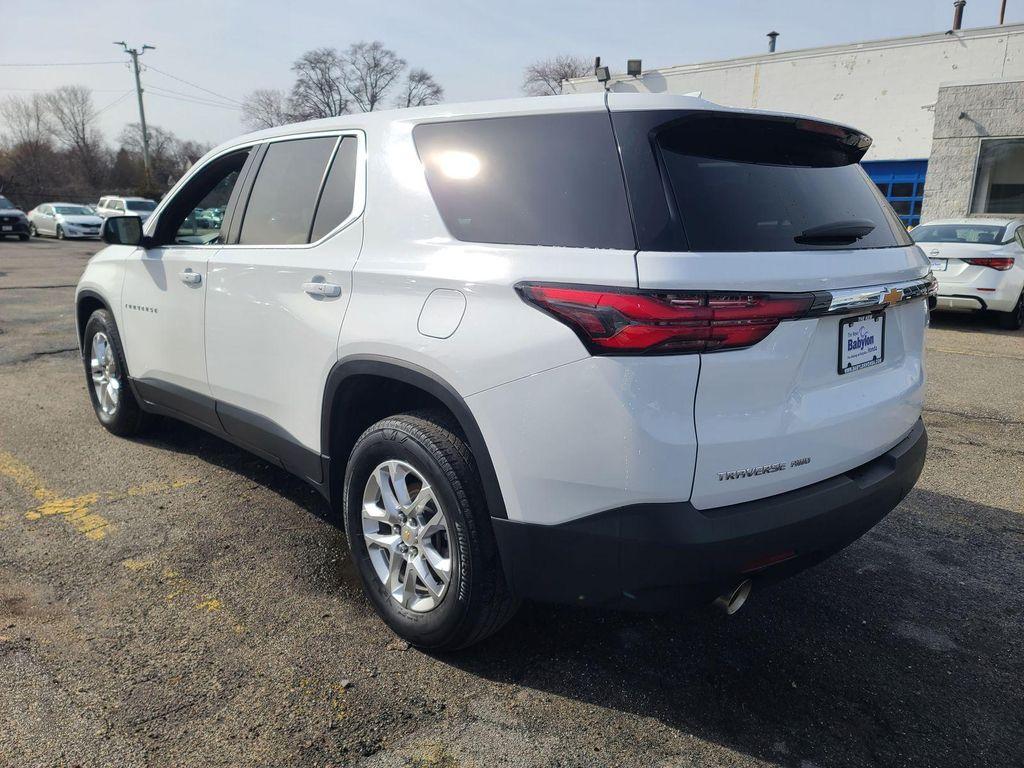 used 2023 Chevrolet Traverse car, priced at $23,500