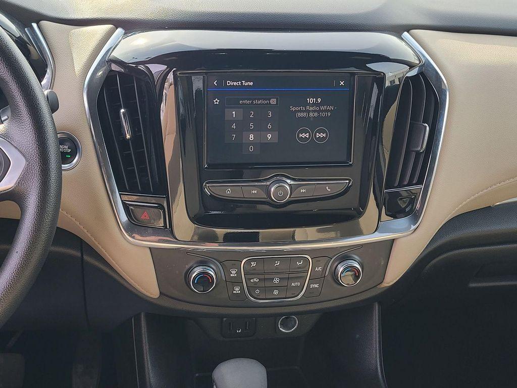 used 2023 Chevrolet Traverse car, priced at $23,500