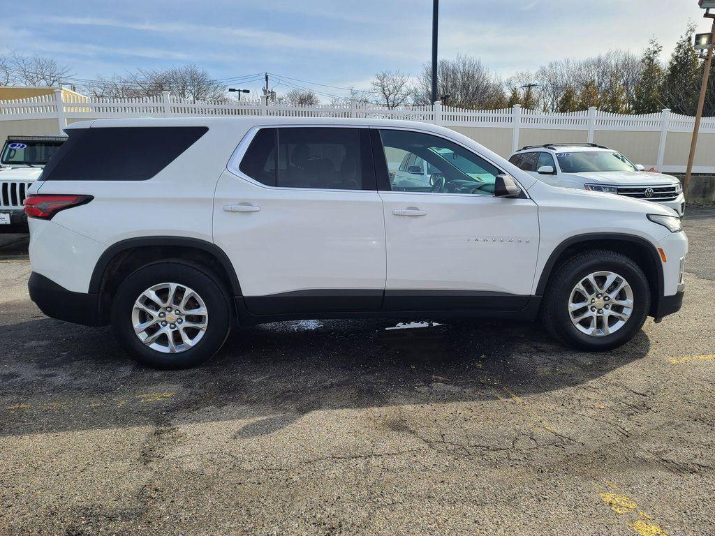 used 2023 Chevrolet Traverse car, priced at $23,500