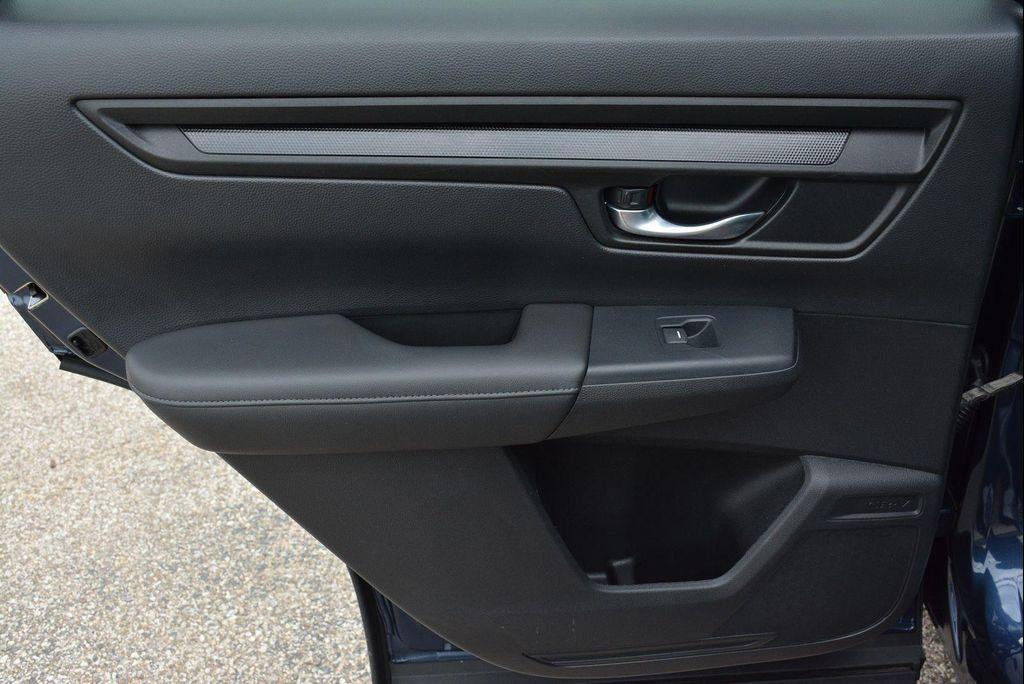 used 2025 Honda CR-V car, priced at $29,174