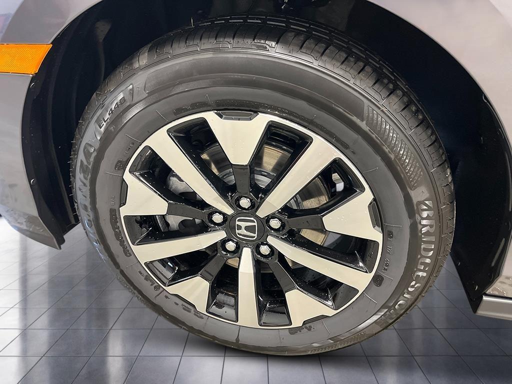 new 2026 Honda Odyssey car, priced at $44,465