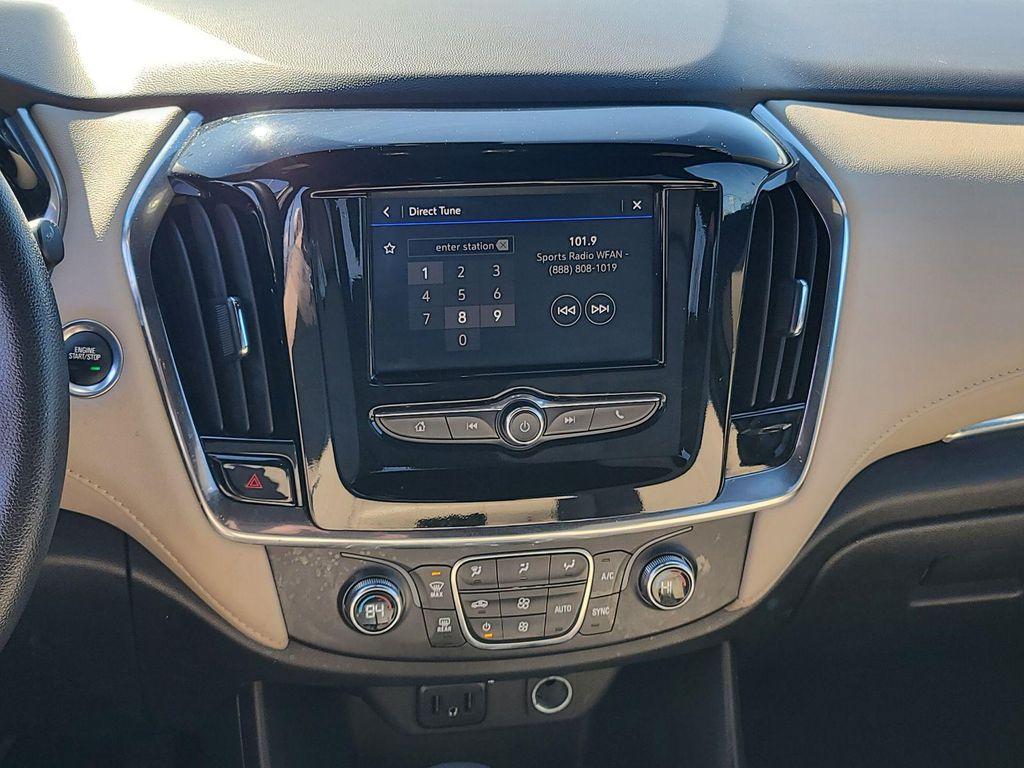 used 2023 Chevrolet Traverse car, priced at $21,995