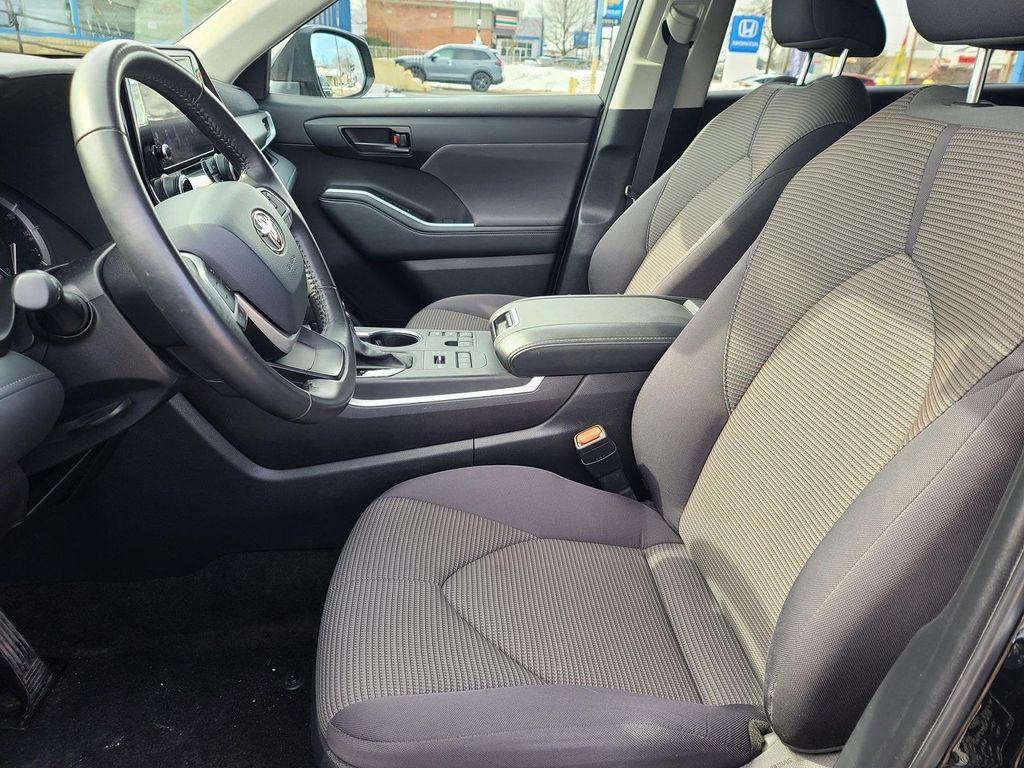 used 2024 Toyota Highlander car, priced at $38,175