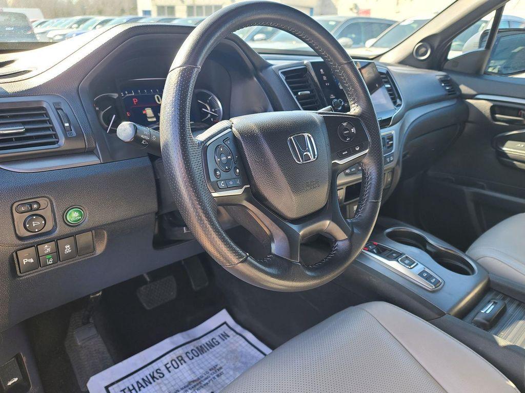 used 2022 Honda Passport car, priced at $31,495