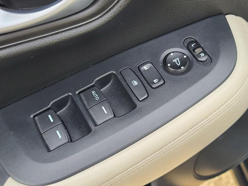 used 2024 Honda HR-V car, priced at $21,798