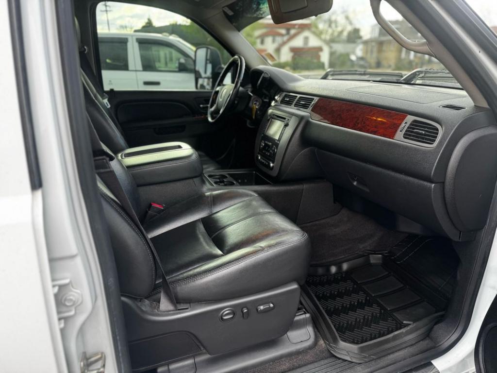 used 2014 GMC Sierra 2500 car, priced at $18,999