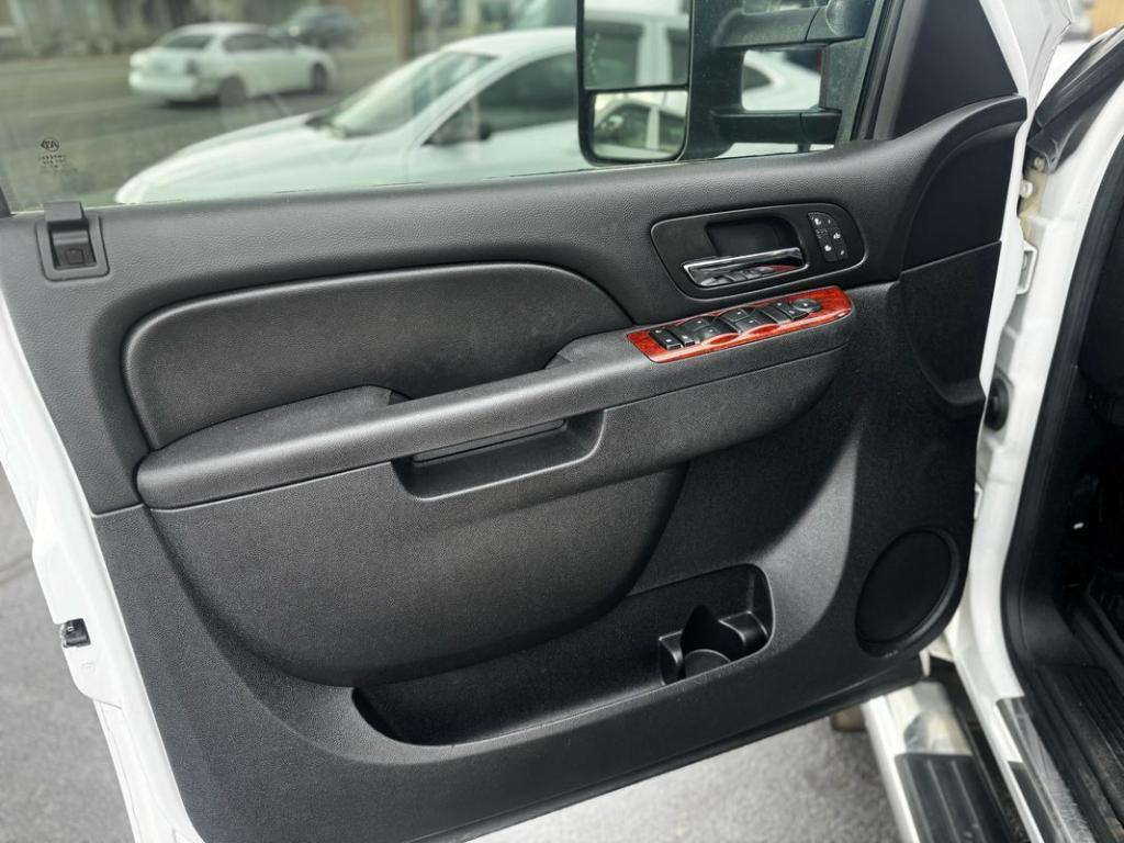 used 2014 GMC Sierra 2500 car, priced at $18,999