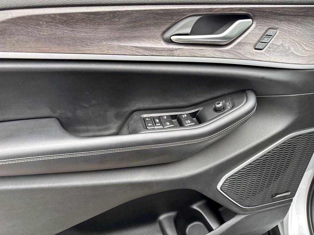 used 2021 Jeep Grand Cherokee L car, priced at $29,980