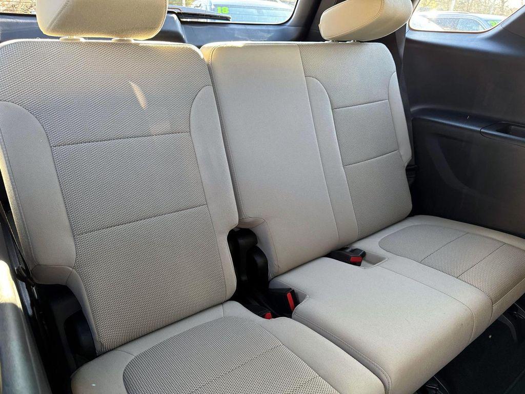 used 2023 Chevrolet Traverse car, priced at $27,980