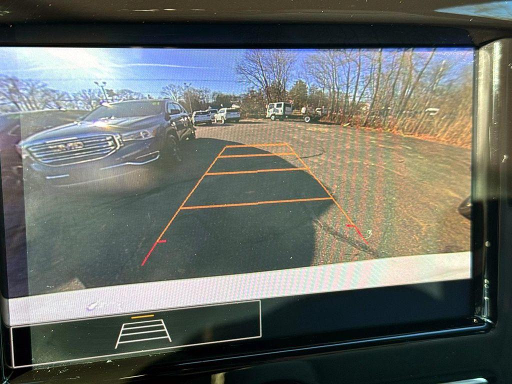 used 2023 Chevrolet Traverse car, priced at $27,980