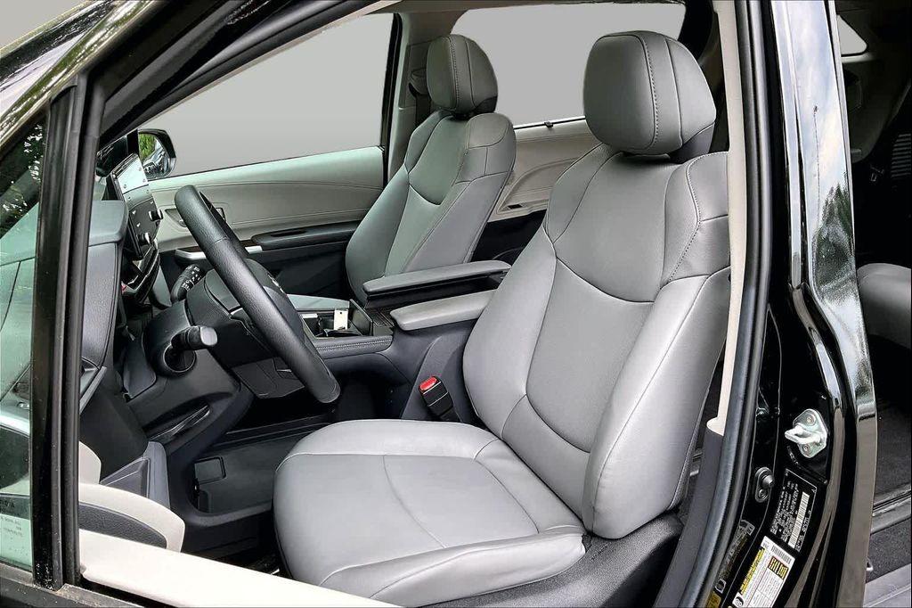 used 2023 Toyota Sienna car, priced at $45,695