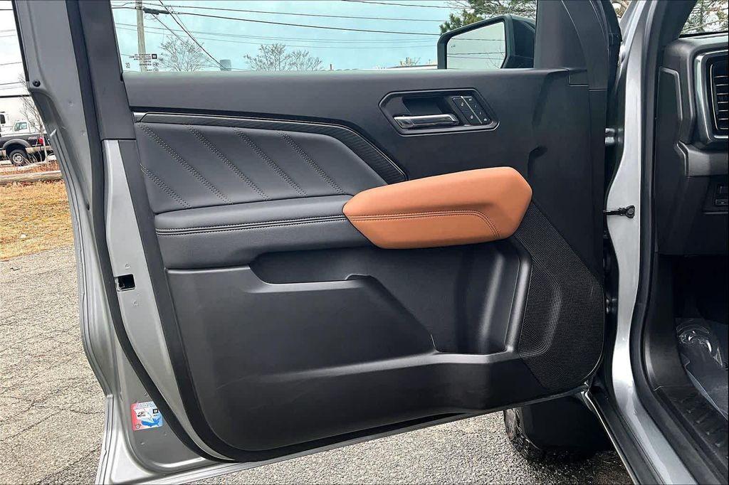 used 2024 GMC Canyon car, priced at $42,000