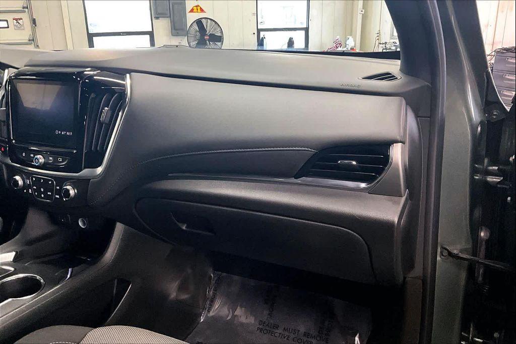 used 2022 Chevrolet Traverse car, priced at $22,818