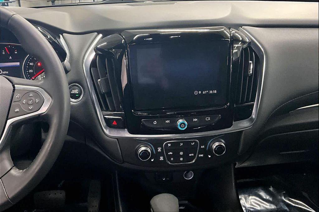 used 2022 Chevrolet Traverse car, priced at $22,818