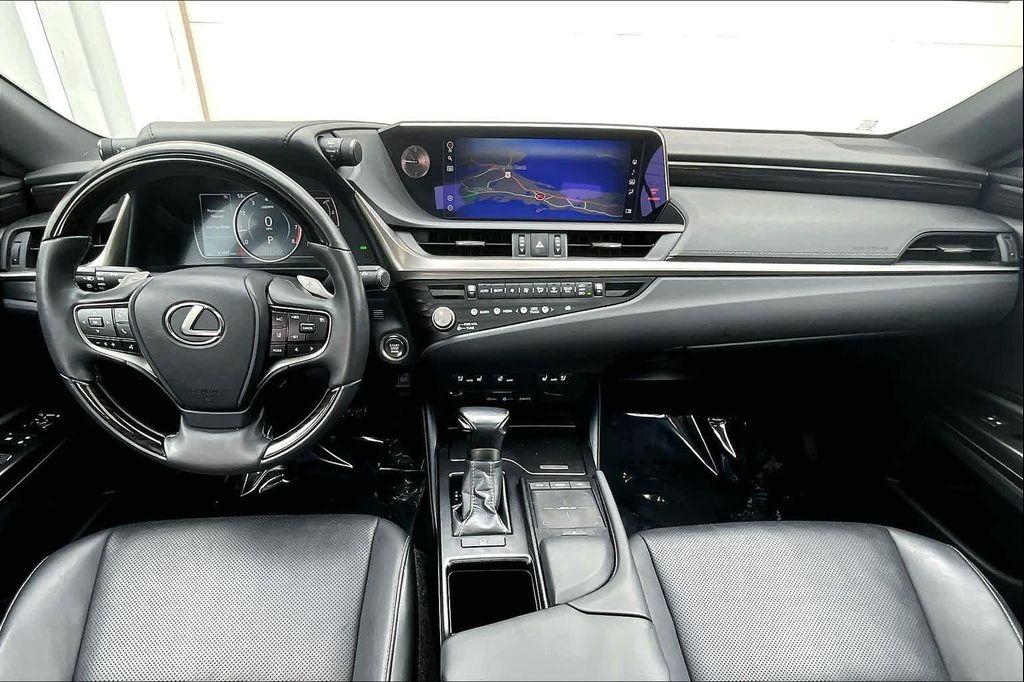 used 2021 Lexus ES 350 car, priced at $28,400