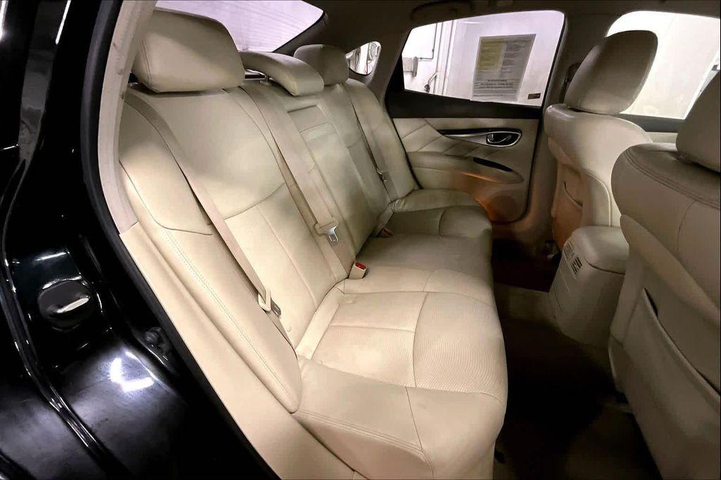 used 2015 INFINITI Q70 car, priced at $13,200