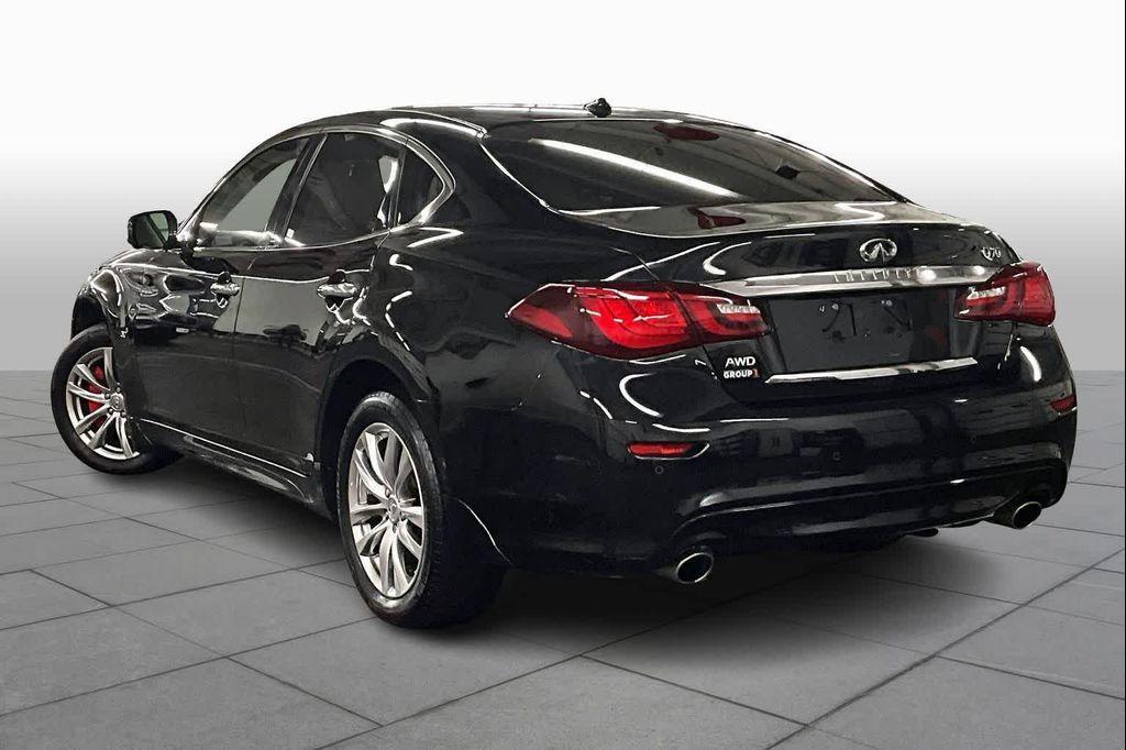 used 2015 INFINITI Q70 car, priced at $13,200