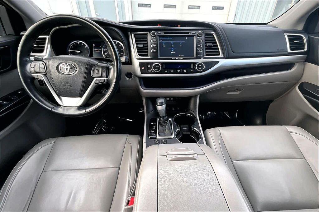 used 2018 Toyota Highlander car, priced at $23,700