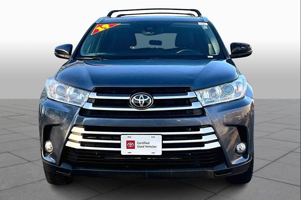 used 2019 Toyota Highlander car, priced at $26,130