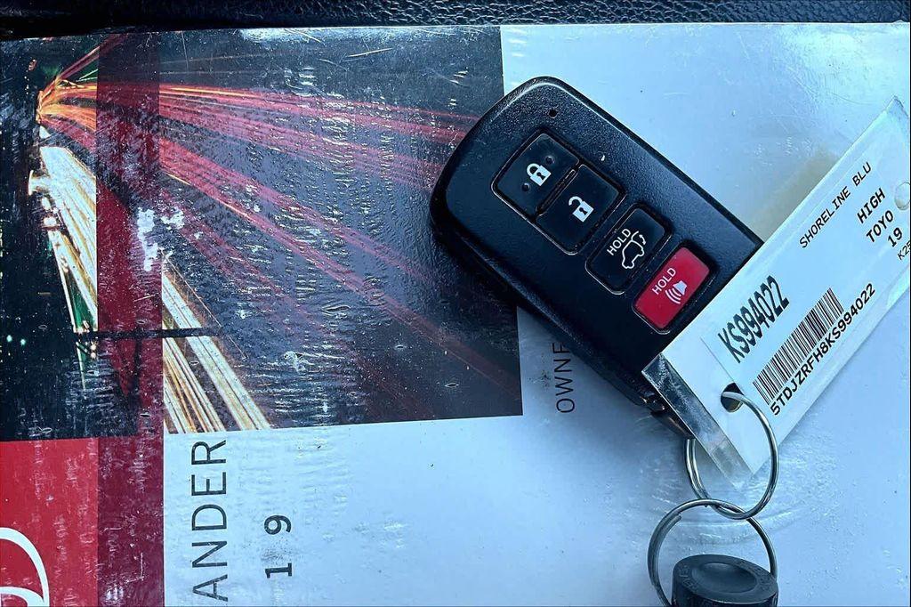 used 2019 Toyota Highlander car, priced at $26,130