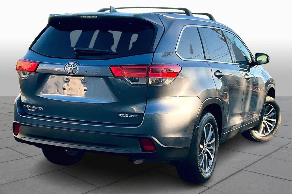 used 2019 Toyota Highlander car, priced at $26,130