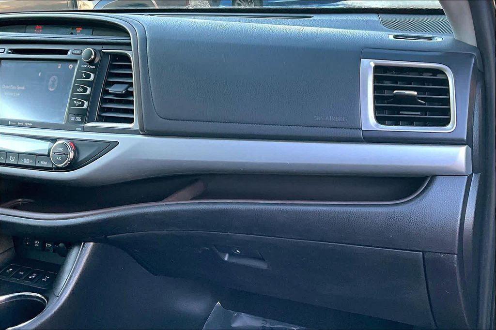 used 2019 Toyota Highlander car, priced at $26,130